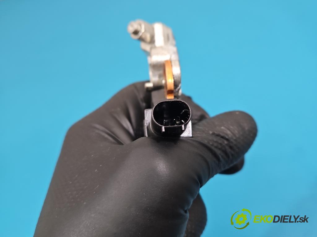 Jaguar XF II X260 2015- 3.0 V6 340KM: automatic 250 kW 2995 cm3 4- kontakt mínus: GX63-14301-AB