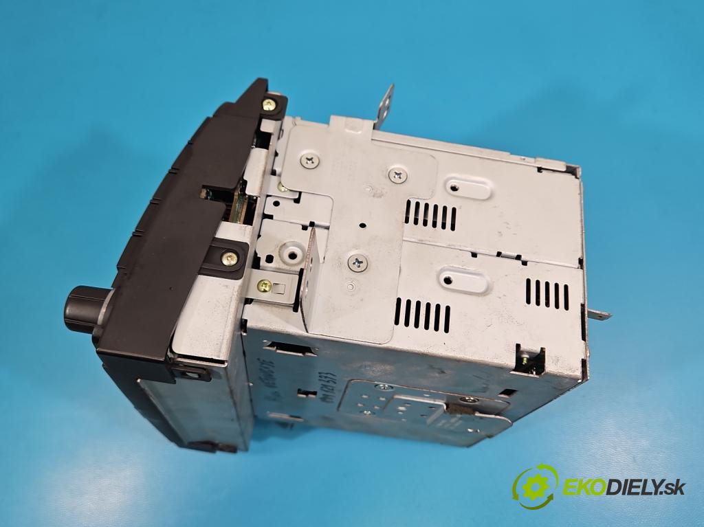 Kia Sportage III 2010-2015 2.0 crdi 136 HP automatic 100 kW 1995 cm3 5- Radio originál 96560-3U500WK