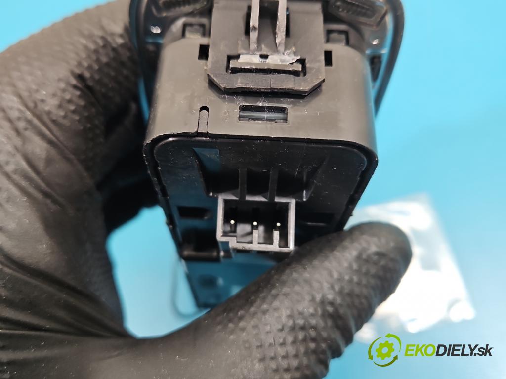 Jaguar XF II X260 2015- 3.0 V6 340KM: automatic 250 kW 2995 cm3 4- prepínač okien spätných zrkadiel GX73-14540-AC