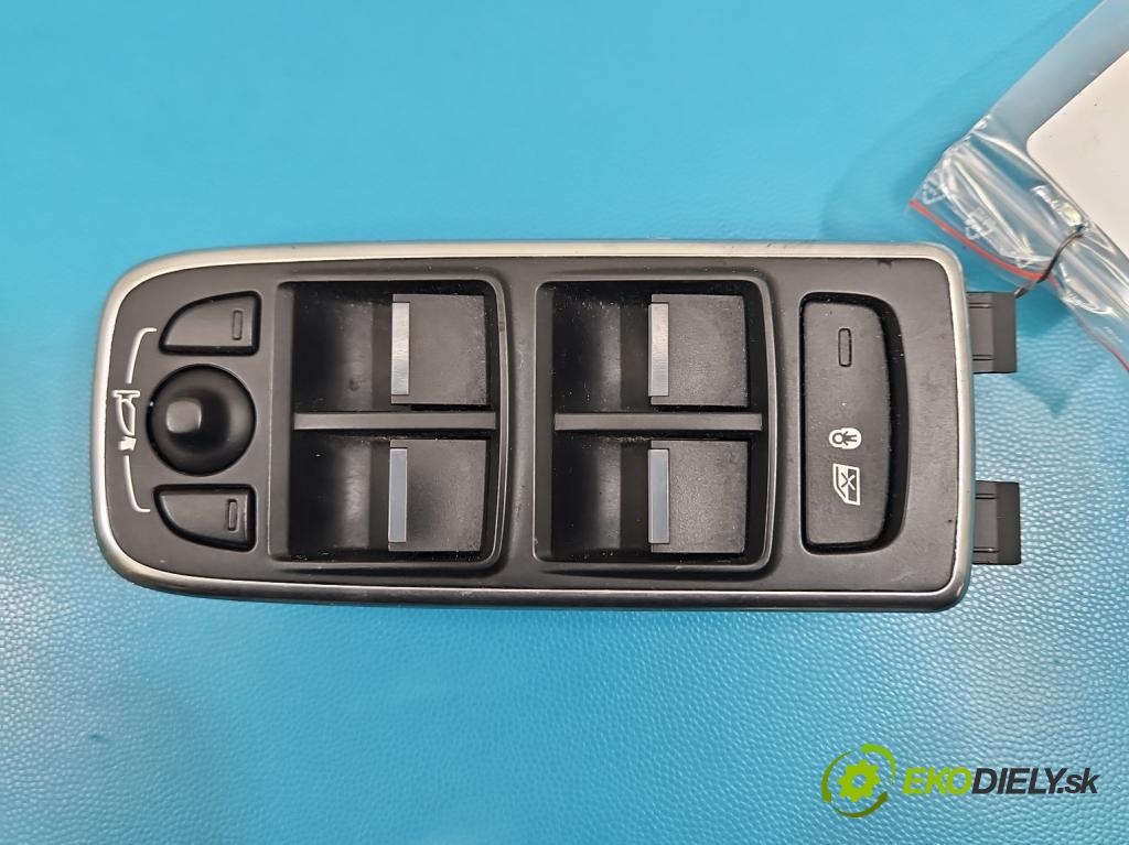 Jaguar XF II X260 2015- 3.0 V6 340KM: automatic 250 kW 2995 cm3 4- prepínač okien spätných zrkadiel GX73-14540-AC