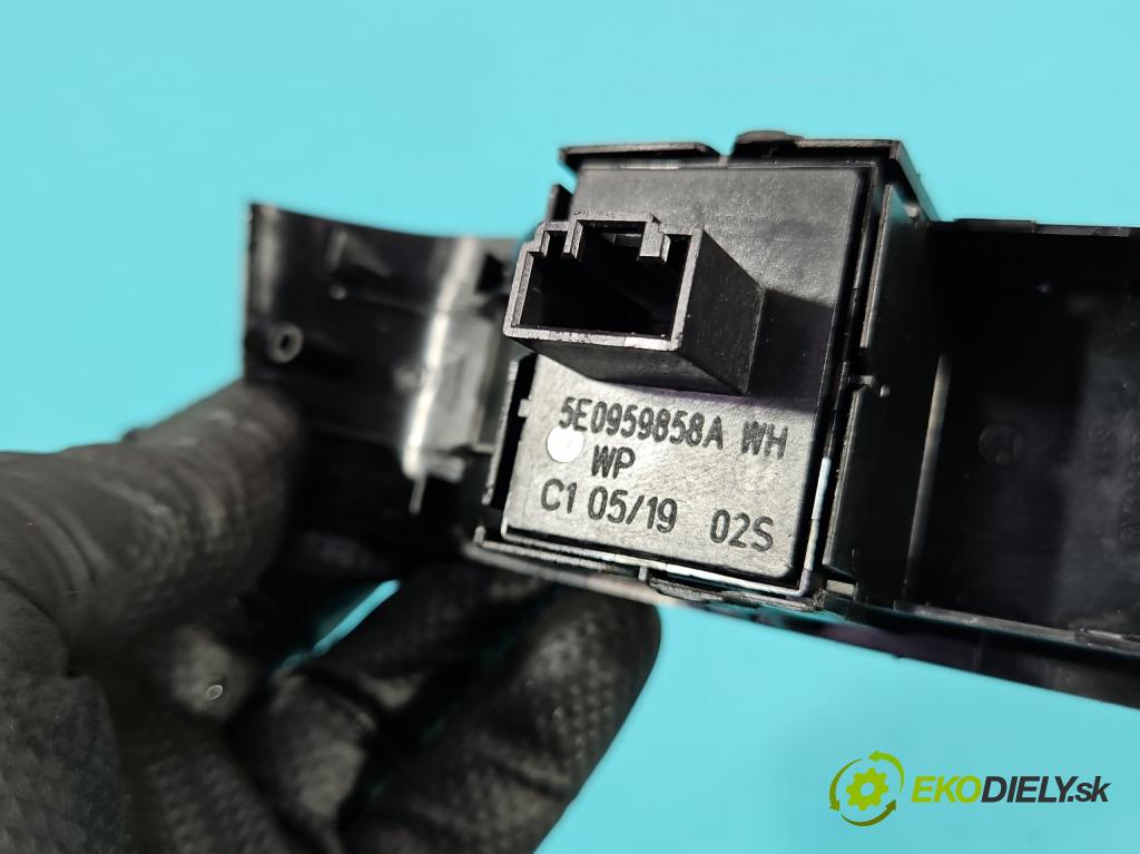 Skoda Fabia III 2014- 2021 1.0 TSI 95 HP manual 70 kW 999 cm3 5- prepínač okien spätných zrkadiel 5E0959858A