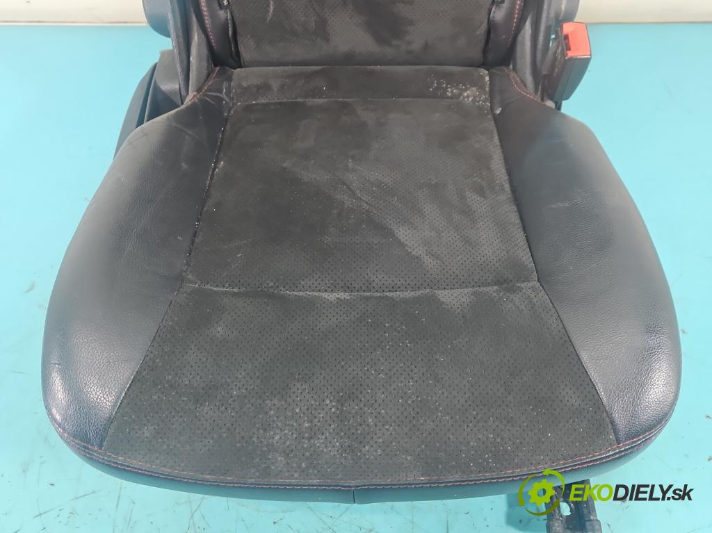 Ford S-max I 2006-2015 2.2 tdci 175 HP manual 129 kW 2179 cm3 5- Sedačka zadné pravý II