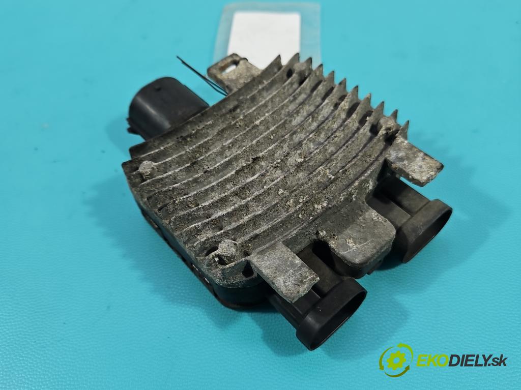 Ford S-max I 2006-2015 2.2 tdci 175 HP manual 129 kW 2179 cm3 5- Relé: ventilátoru 100003848509