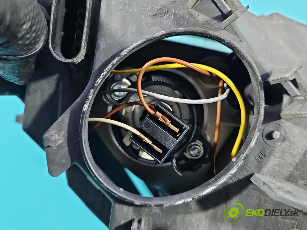 Mercedes A W169 2004-2012 2.0 cdi 140 HP manual 103 kW 1991 cm3 5- Reflektor: ľavý 301197201 (Kľučka dverí ostatné)