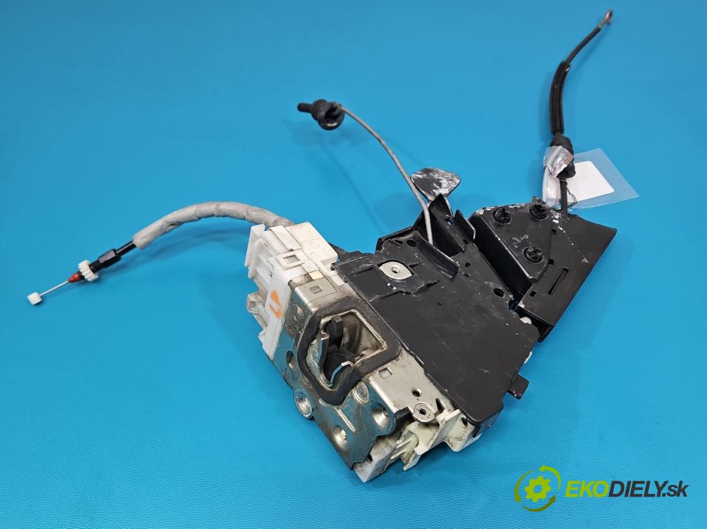 Mercedes A W169 2004-2012 2.0 cdi 140 hp manual 103 kW 1991 cm3 5- zámek přední levý 