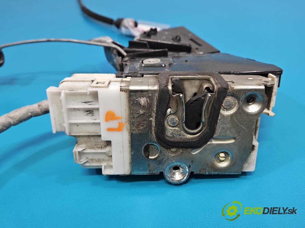 Mercedes A W169 2004-2012 2.0 cdi 140 HP manual 103 kW 1991 cm3 5- zámok predné ľavý