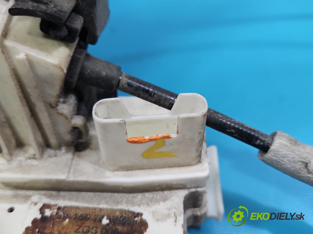 Mercedes A W169 2004-2012 2.0 cdi 140 HP manual 103 kW 1991 cm3 5- zámok predné ľavý