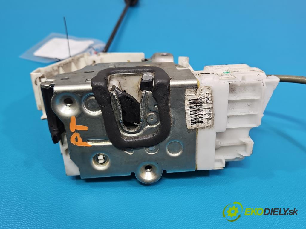 Mercedes A W169 2004-2012 2.0 cdi 140 hp manual 103 kW 1991 cm3 5- zámek zadní pravý 1697302235