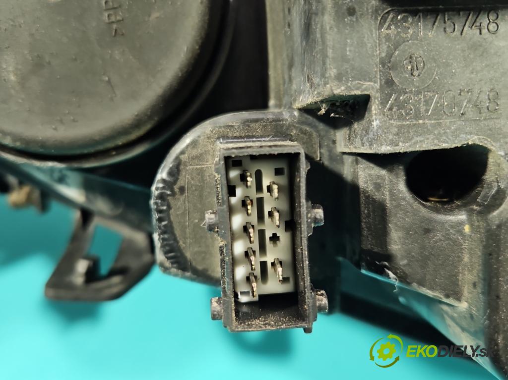 Peugeot 307 1.6 hdi 90 HP manual 66.2 kW 1560 cm3 5- Reflektor: ľavý  (Kľučka dverí ostatné)