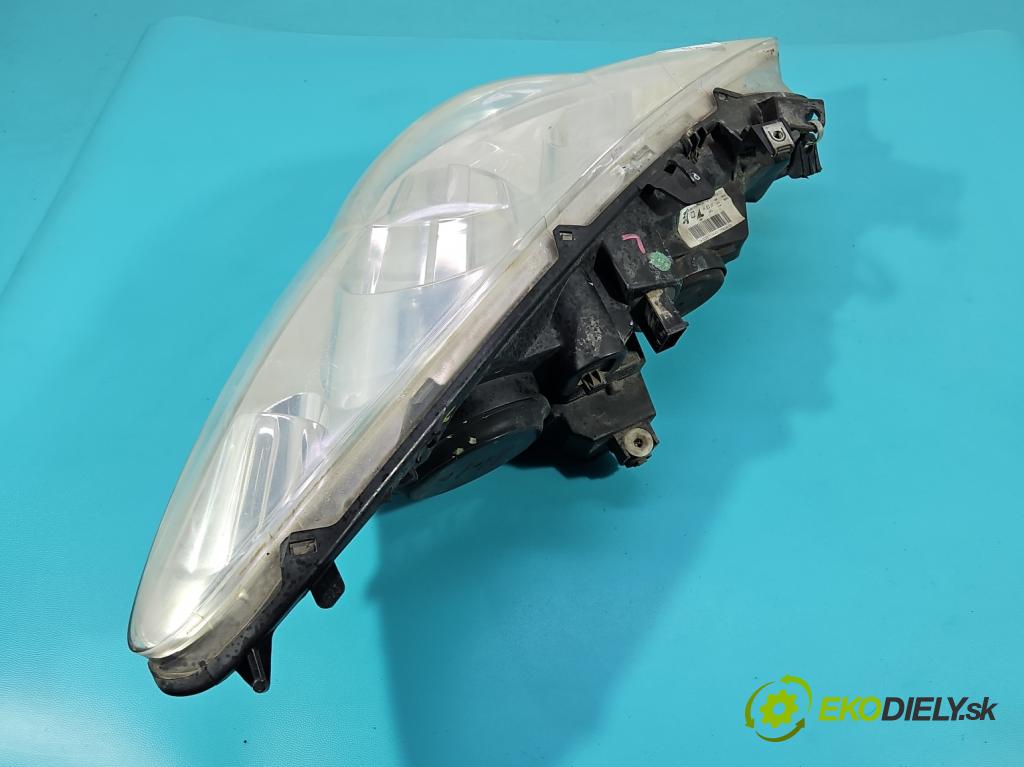 Peugeot 307 1.6 hdi 90 HP manual 66.2 kW 1560 cm3 5- Reflektor: ľavý  (Kľučka dverí ostatné)