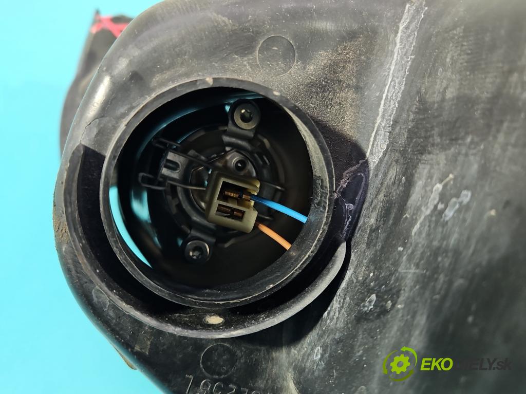 Ford S-max I 2006-2015 2.2 tdci 175 HP manual 129 kW 2179 cm3 5- Reflektor: ľavý 6M21-13D155-AJ (Kľučka dverí ostatné)