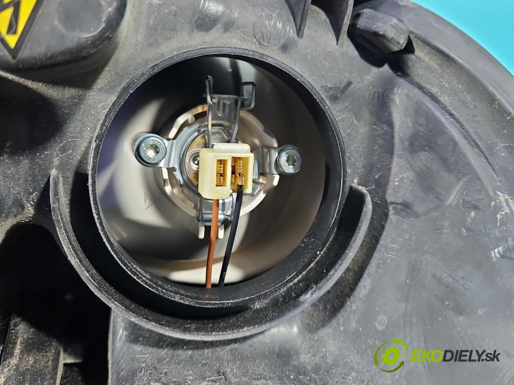Ford S-max I 2006-2015 2.2 tdci 175 HP manual 129 kW 2179 cm3 5- Reflektor: ľavý 6M21-13D155-AJ (Kľučka dverí ostatné)