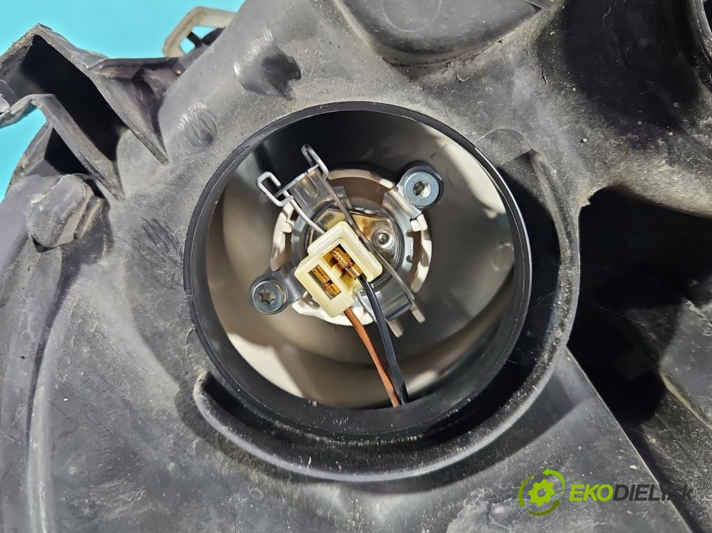 Ford S-max I 2006-2015 2.2 tdci 175 hp manual 129 kW 2179 cm3 5- světlo pravý 6M21-13D154-AJ (Pravé přední světlo)
