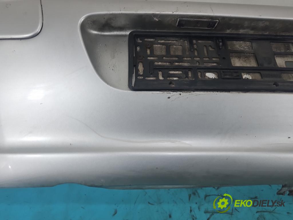 Peugeot 307 1.6 hdi 90 HP manual 66.2 kW 1560 cm3 5- nárazník zadné  (Kľučka dverí ostatné)