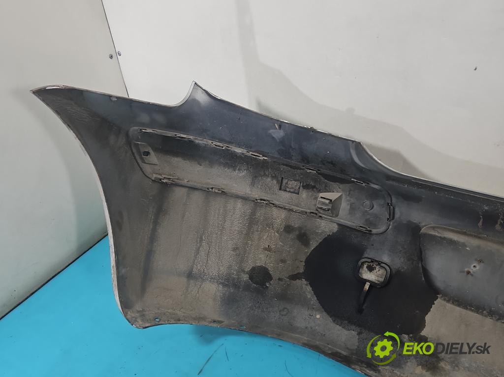 Peugeot 307 1.6 hdi 90 HP manual 66.2 kW 1560 cm3 5- nárazník zadné  (Kľučka dverí ostatné)