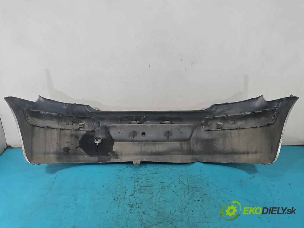Peugeot 307 1.6 hdi 90 HP manual 66.2 kW 1560 cm3 5- nárazník zadné  (Kľučka dverí ostatné)