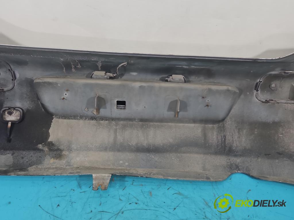 Peugeot 307 1.6 hdi 90 HP manual 66.2 kW 1560 cm3 5- nárazník zadné  (Kľučka dverí ostatné)