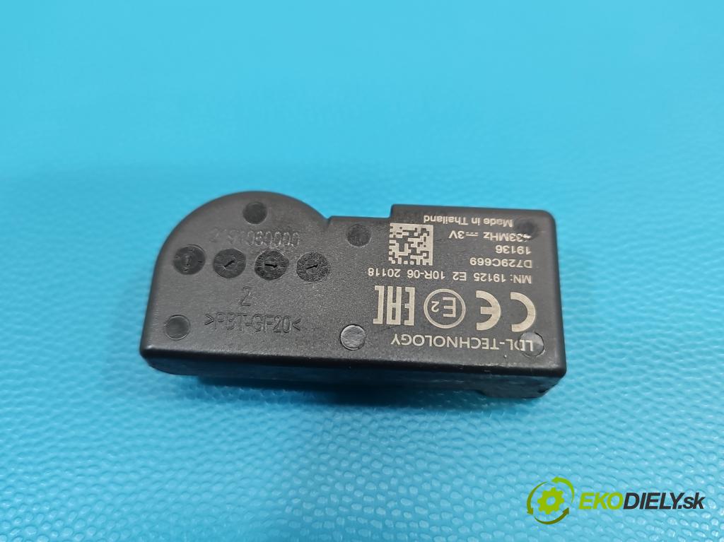 Toyota Auris II 2012-2018 1.8 hybrid 99 HP automatic 73 kW 1798 cm3 5- snímač tlak: pneumatika D729C669 (Snímač tlaku v pneumatike)