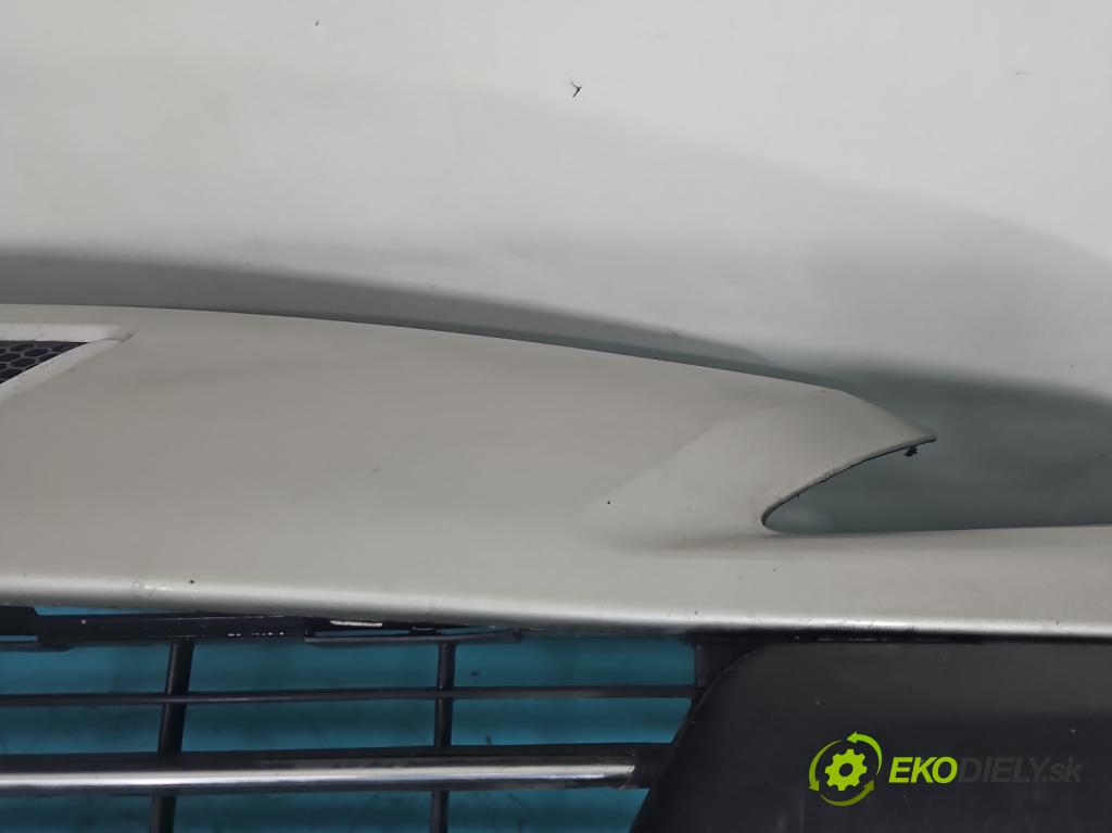 Peugeot 307 1.6 hdi 90 HP manual 66.2 kW 1560 cm3 5- nárazník predné  (Kľučka dverí ostatné)