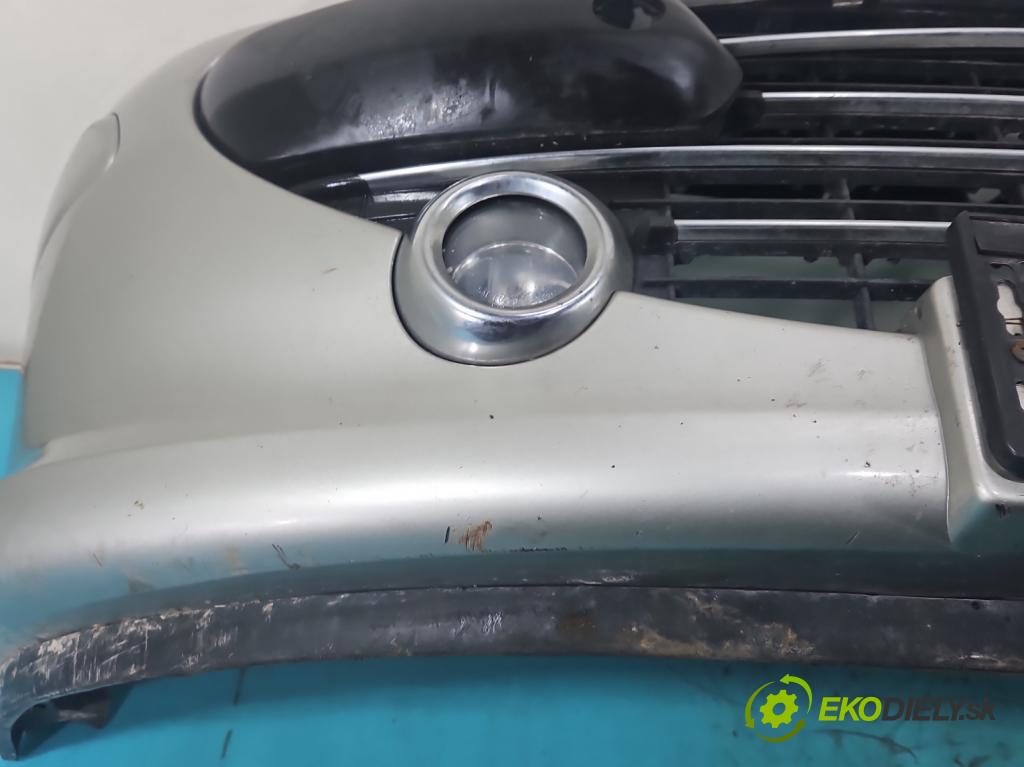 Peugeot 307 1.6 hdi 90 HP manual 66.2 kW 1560 cm3 5- nárazník predné  (Kľučka dverí ostatné)