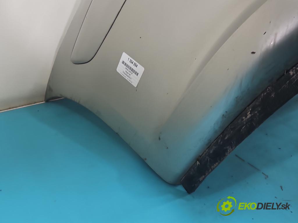 Peugeot 307 1.6 hdi 90 HP manual 66.2 kW 1560 cm3 5- nárazník predné  (Kľučka dverí ostatné)