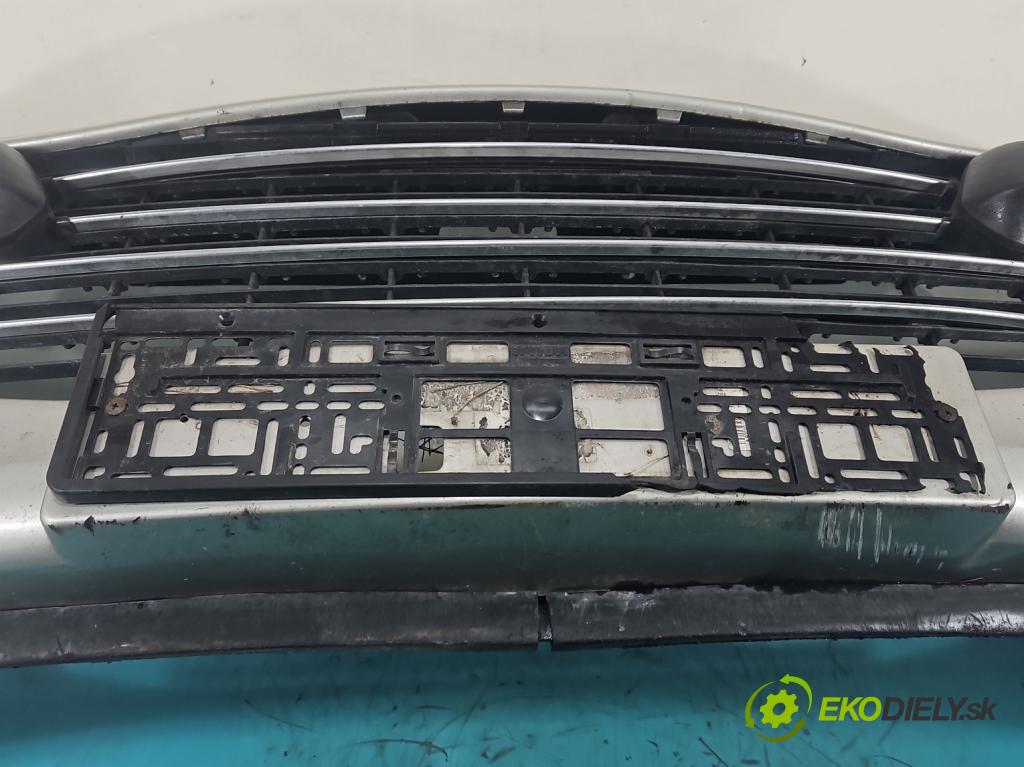 Peugeot 307 1.6 hdi 90 HP manual 66.2 kW 1560 cm3 5- nárazník predné  (Kľučka dverí ostatné)