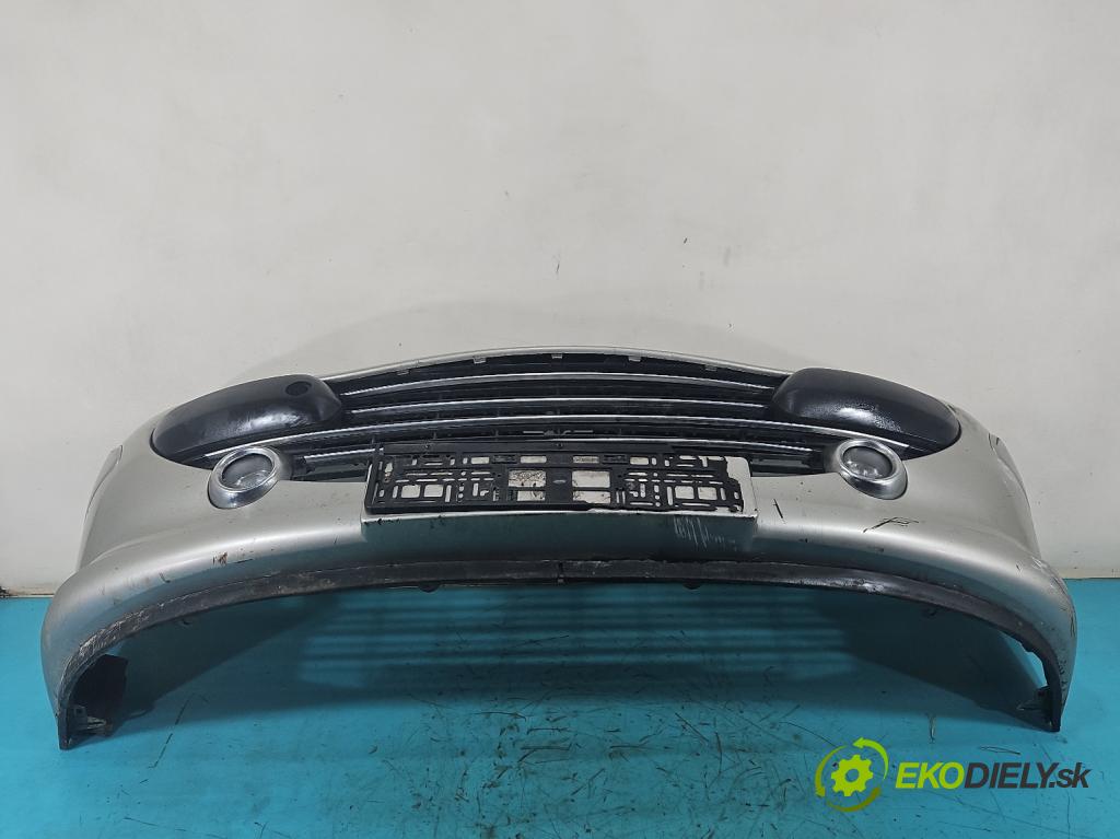 Peugeot 307 1.6 hdi 90 HP manual 66.2 kW 1560 cm3 5- nárazník predné  (Kľučka dverí ostatné)