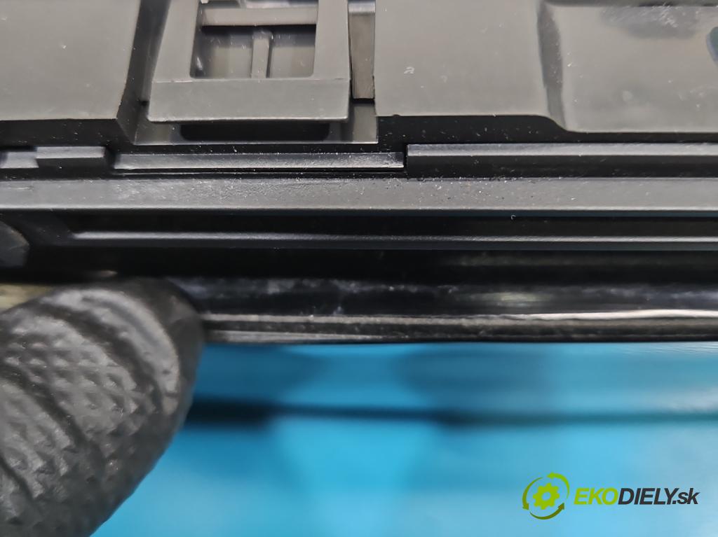 Seat Ibiza IV 6J 2008-2017 1.4 16V 86 HP manual 63 kW 1390 cm3 3- Radio originál 6J0035153B