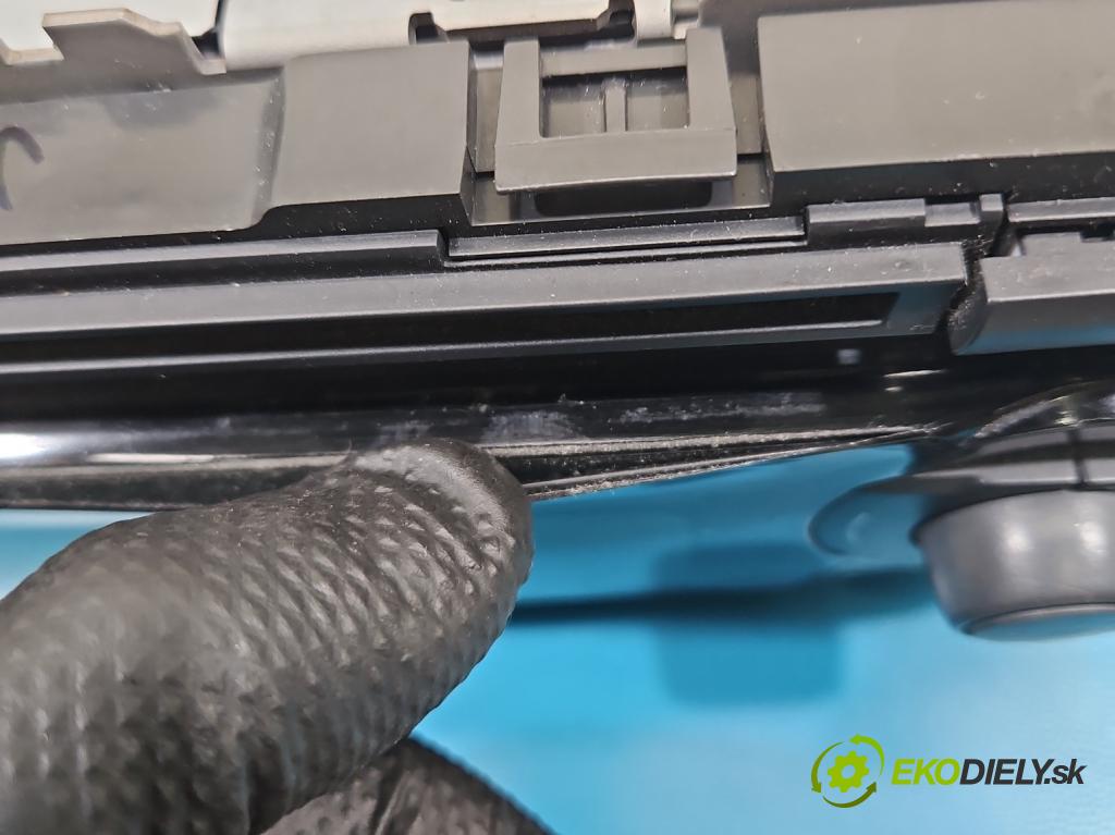 Seat Ibiza IV 6J 2008-2017 1.4 16V 86 HP manual 63 kW 1390 cm3 3- Radio originál 6J0035153B