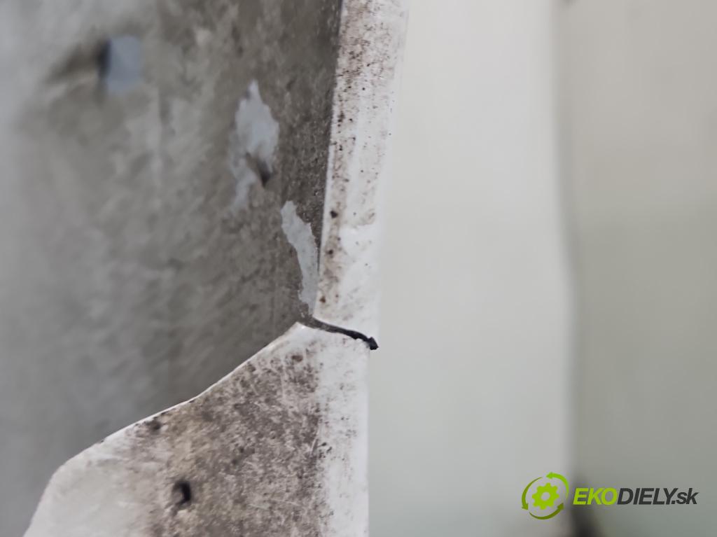 Skoda Fabia III 2014- 2021 1.0 TSI 95 HP manual 70 kW 999 cm3 5- nárazník zadné  (Kľučka dverí ostatné)