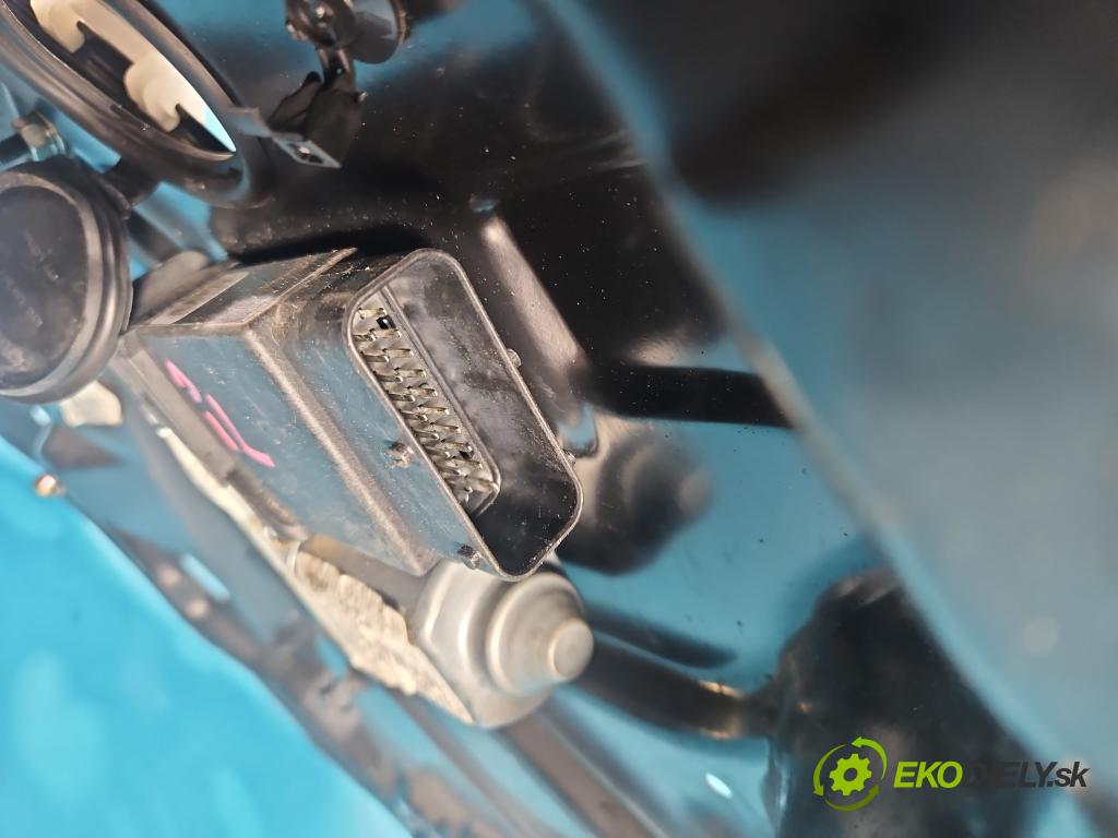 Seat Leon I 1999-2005 1.6 SR 101 HP manual 74 kW 1595 cm3 5- mechanizmus okna predné ľavý 1M1837729E