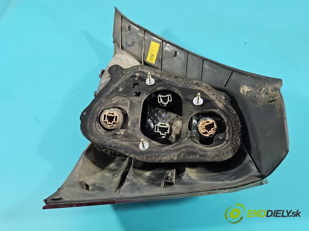 Honda Civic VII 2000-2006 1.4 16V 90 HP manual 66 kW 1396 cm3 5- svetlo / reflektor zadné ľavé  (Kľučka dverí ostatné)