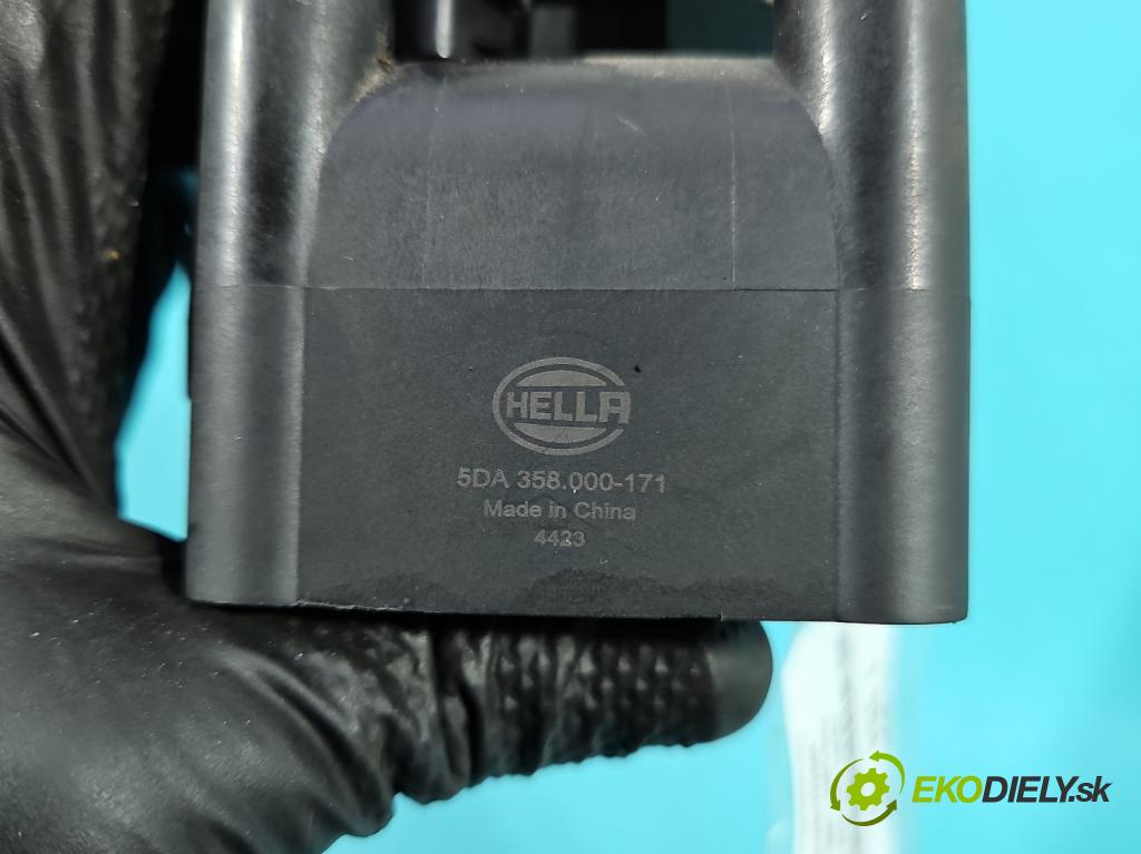 Seat Leon I 1999-2005 1.6 SR 101 HP manual 74 kW 1595 cm3 5- cievka zapaľovacia 5DA358000 (Zapaľovacia cievka)