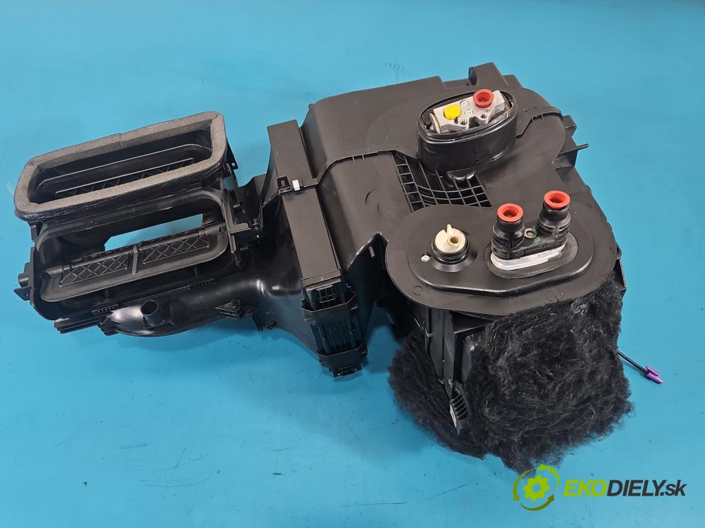 Skoda Fabia III 2014- 2021 1.0 TSI 95 hp manual 70 kW 999 cm3 5- radiátor 6Q1820308T (Radiátor topení)