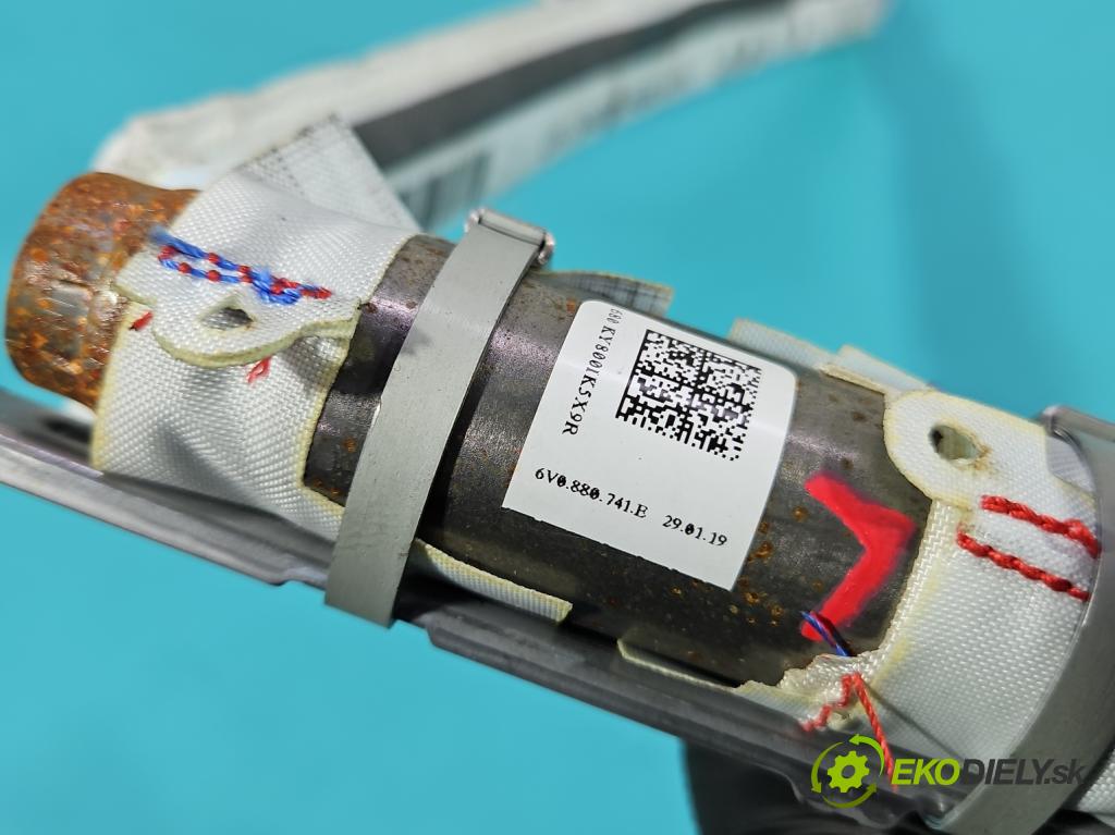 Skoda Fabia III 2014- 2021 1.0 TSI 95 hp manual 70 kW 999 cm3 5- Záclona: levé 6V0880741E