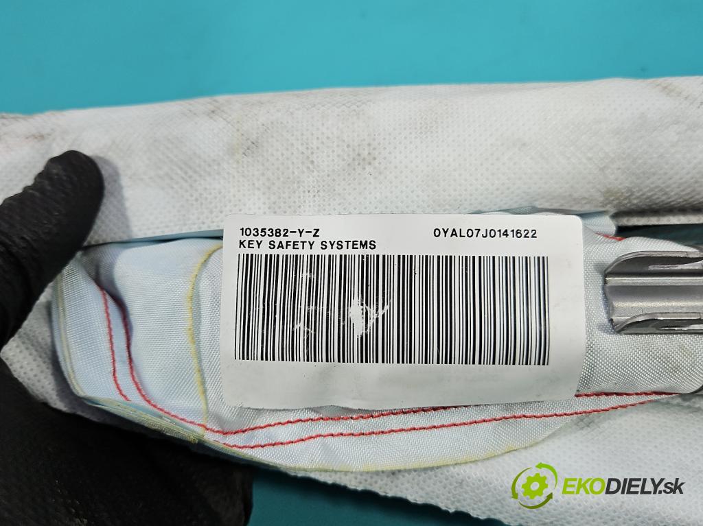 Skoda Fabia III 2014- 2021 1.0 TSI 95 hp manual 70 kW 999 cm3 5- Záclona: levé 6V0880741E