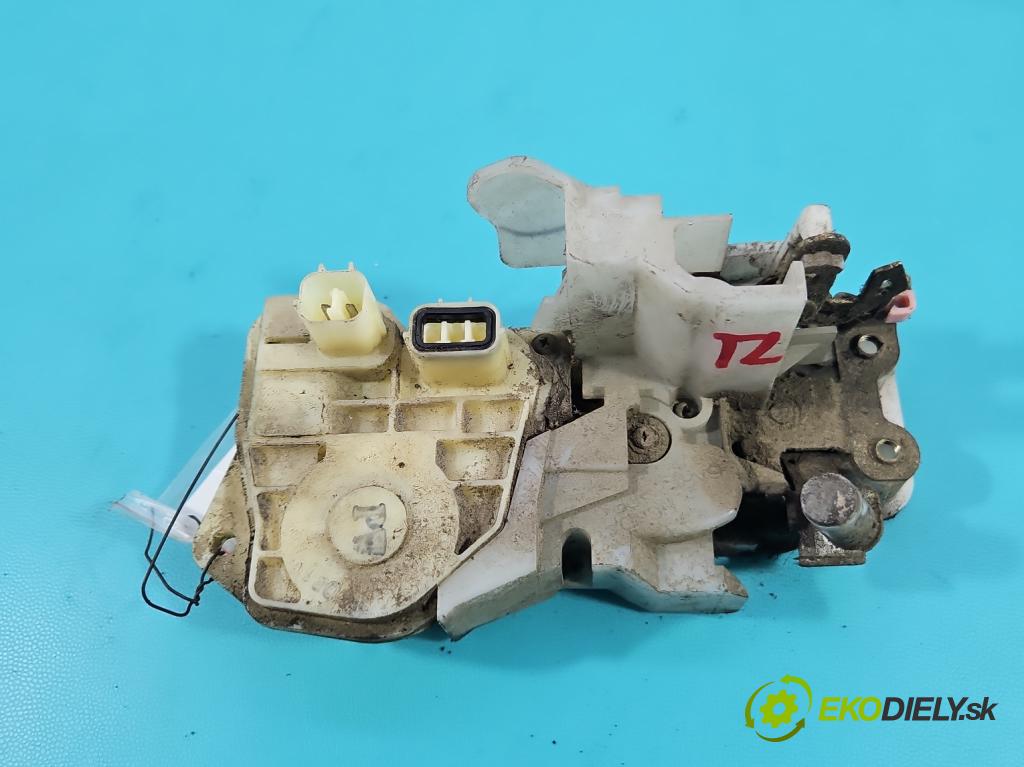 Honda Civic VII 2000-2006 1.4 16V 90 HP manual 66 kW 1396 cm3 5- zámok zadné ľavý