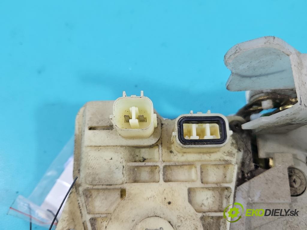 Honda Civic VII 2000-2006 1.4 16V 90 HP manual 66 kW 1396 cm3 5- zámok zadné ľavý