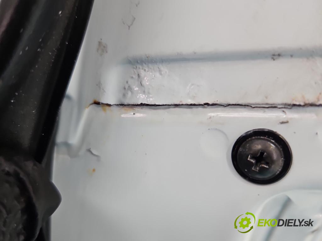 Kia Sportage III 2010-2015 2.0 crdi 136hp automatic 100 kW 1995 cm3 5- dveře přední pravé  (Klika dveří ostatní)