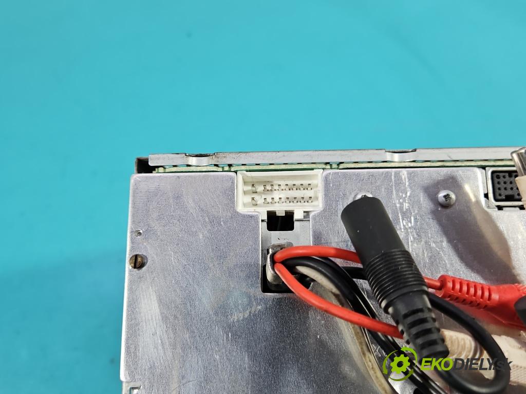 Kia Carens III  2006-2013 2.0 16V 144 hp manual 106 kW 1998 cm3 5- Radio WXZ468RMP