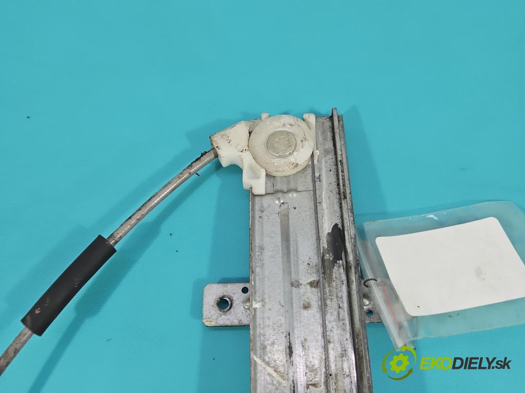 Honda Civic VII 2000-2006 1.4 16V 90 HP manual 66 kW 1396 cm3 5- mechanizmus okna predné ľavý