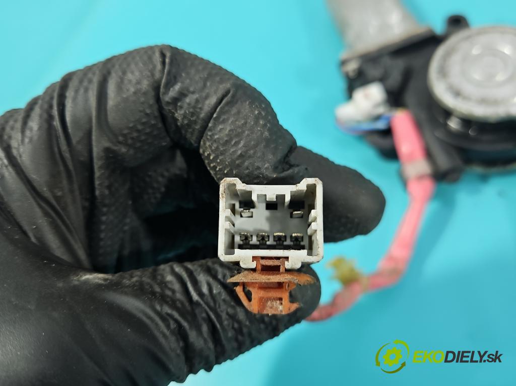 Honda Civic VII 2000-2006 1.4 16V 90 HP manual 66 kW 1396 cm3 5- mechanizmus okna predné ľavý