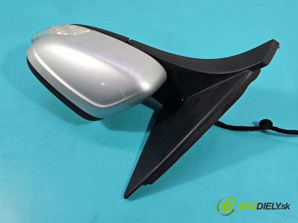 Volvo C30 1.6 hdi 109 HP manual 80 kW 1560 cm3 3- zrkadlo ľavé  (Kľučka dverí ostatné)