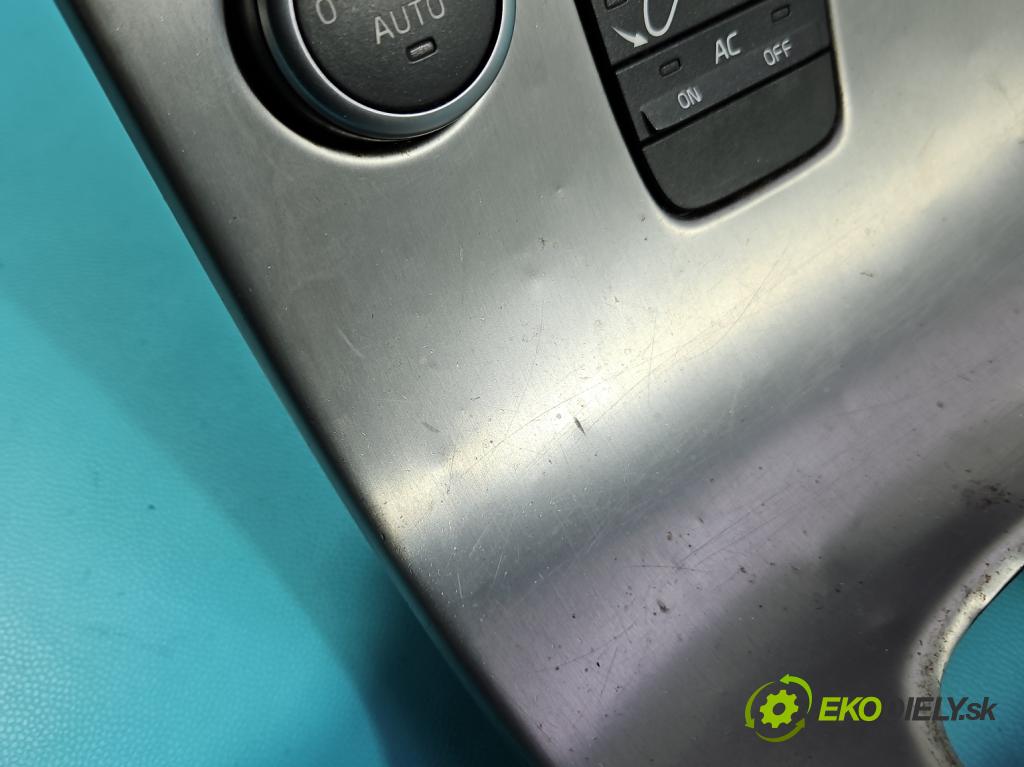 Volvo C30 1.6 hdi 109 HP manual 80 kW 1560 cm3 3- panel kúrenia 30782540