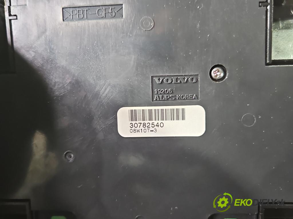 Volvo C30 1.6 hdi 109 HP manual 80 kW 1560 cm3 3- panel kúrenia 30782540