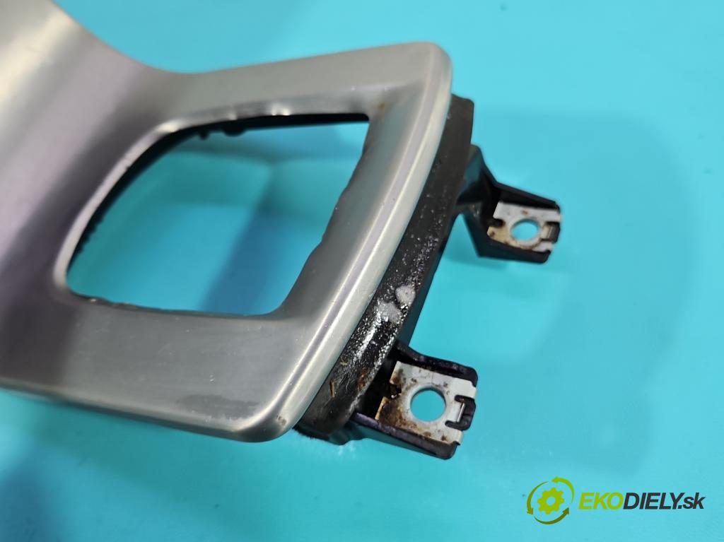 Volvo C30 1.6 hdi 109 HP manual 80 kW 1560 cm3 3- panel kúrenia 30782540