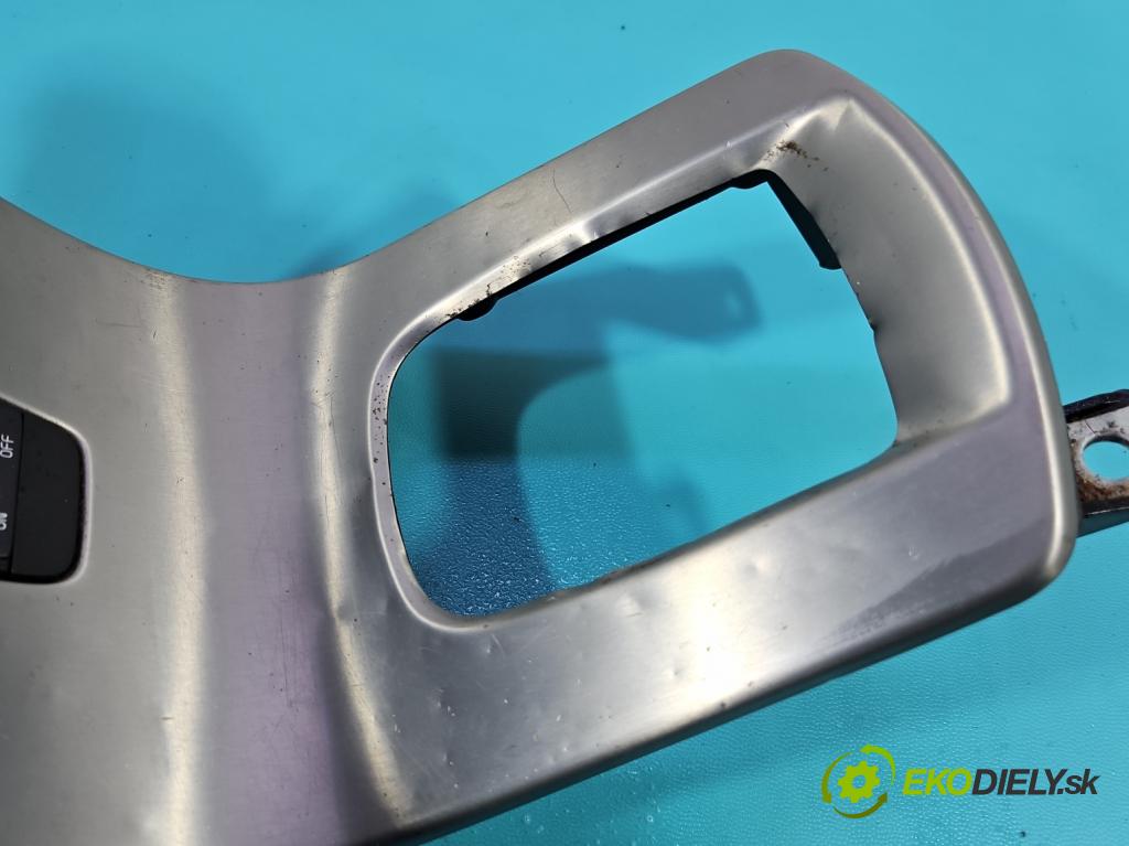 Volvo C30 1.6 hdi 109 HP manual 80 kW 1560 cm3 3- panel kúrenia 30782540