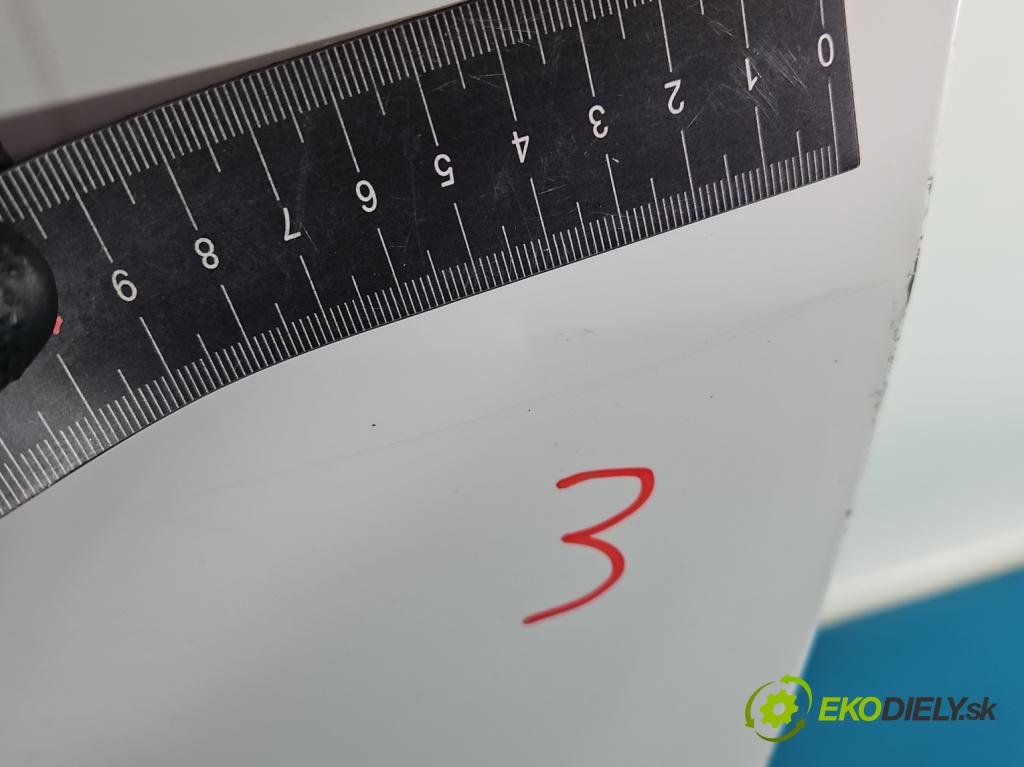 Seat Ibiza IV 6J 2008-2017 1.4 16V 86 HP manual 63 kW 1390 cm3 3- dvere predné ľavé  (Kľučka dverí ostatné)