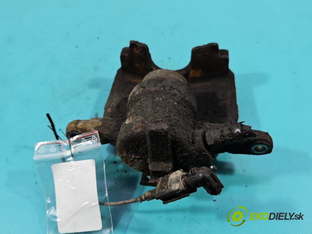 Fiat Ducato IV 2014- 2.3 jtd 131 hp manual 96 kW 2287 cm3 5- brzdič zadní levý  (Klika dveří ostatní)