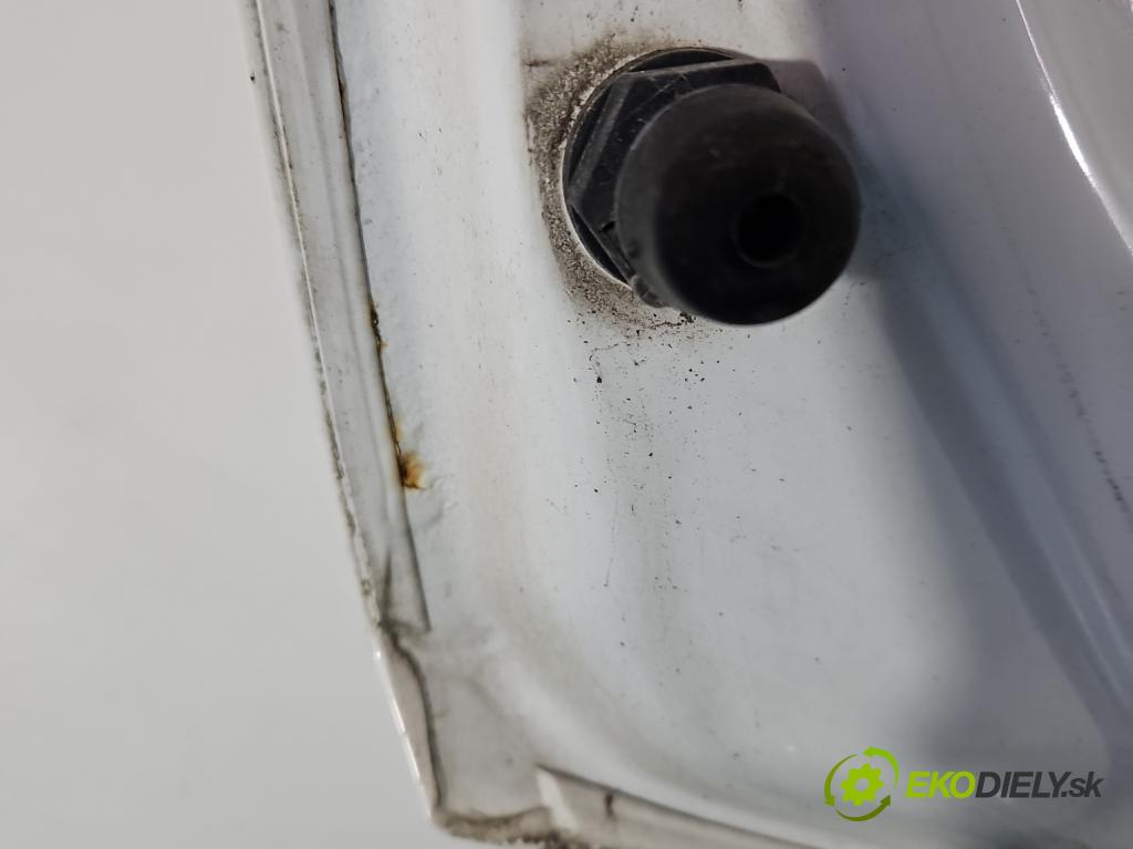 Seat Ibiza IV 6J 2008-2017 1.4 16V 86 HP manual 63 kW 1390 cm3 3- zadna kufor  (Kapota zadná (kufor))